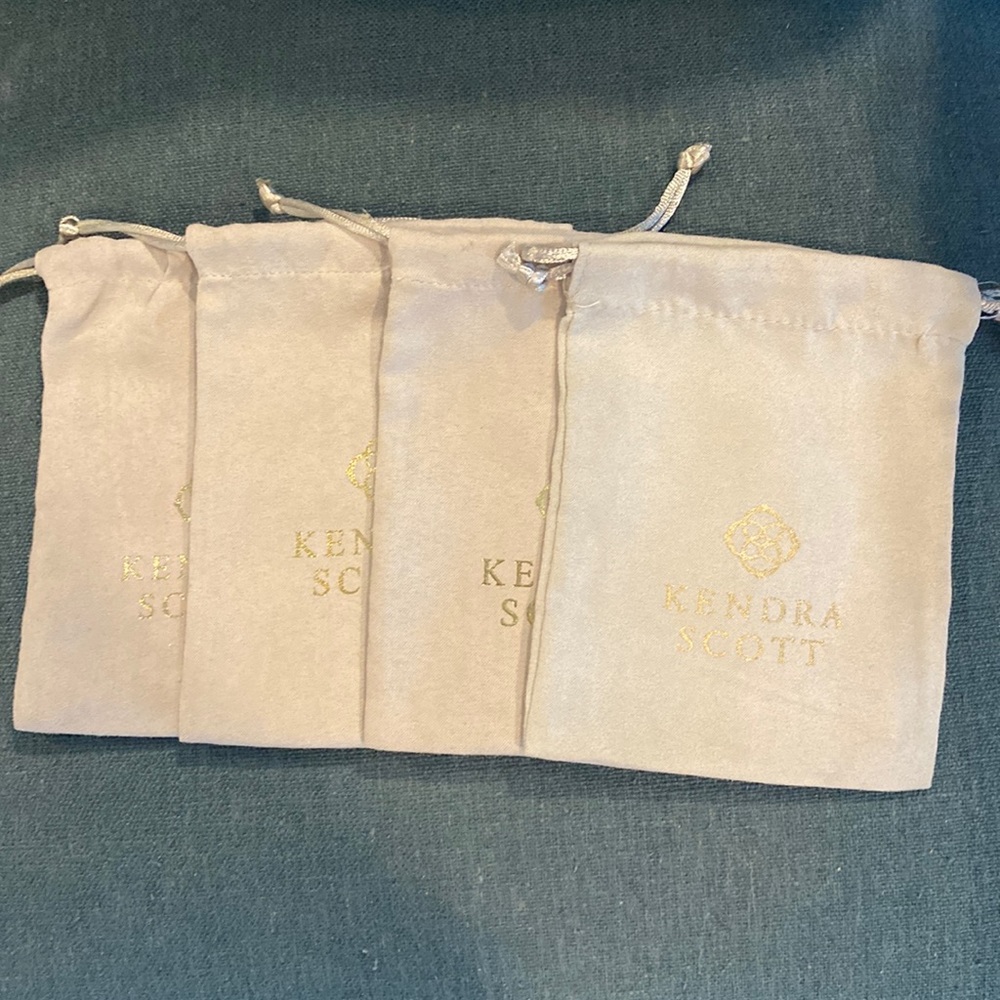Kendra Scott Bags 4 pack